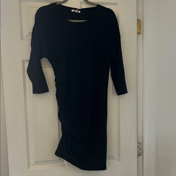 Sundry Dresses & Skirts - Sundry Classic Black 3/4 side shirred Dress